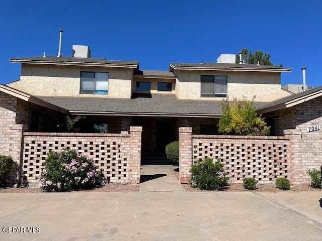 7041 Orizaba Ave Apt C #C - Photo 2 of 38