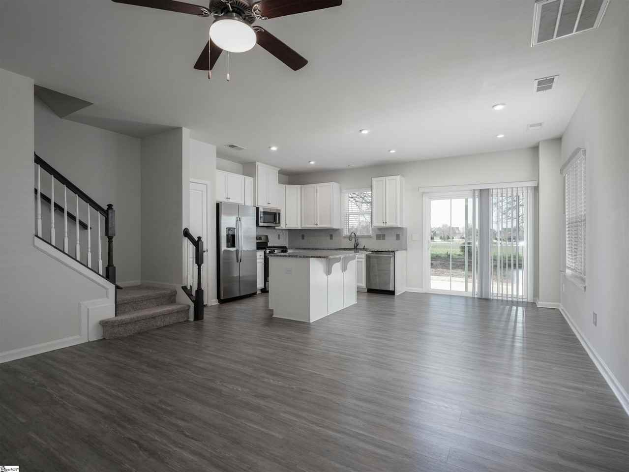 208 Roudwood Drive - Photo 3 of 16