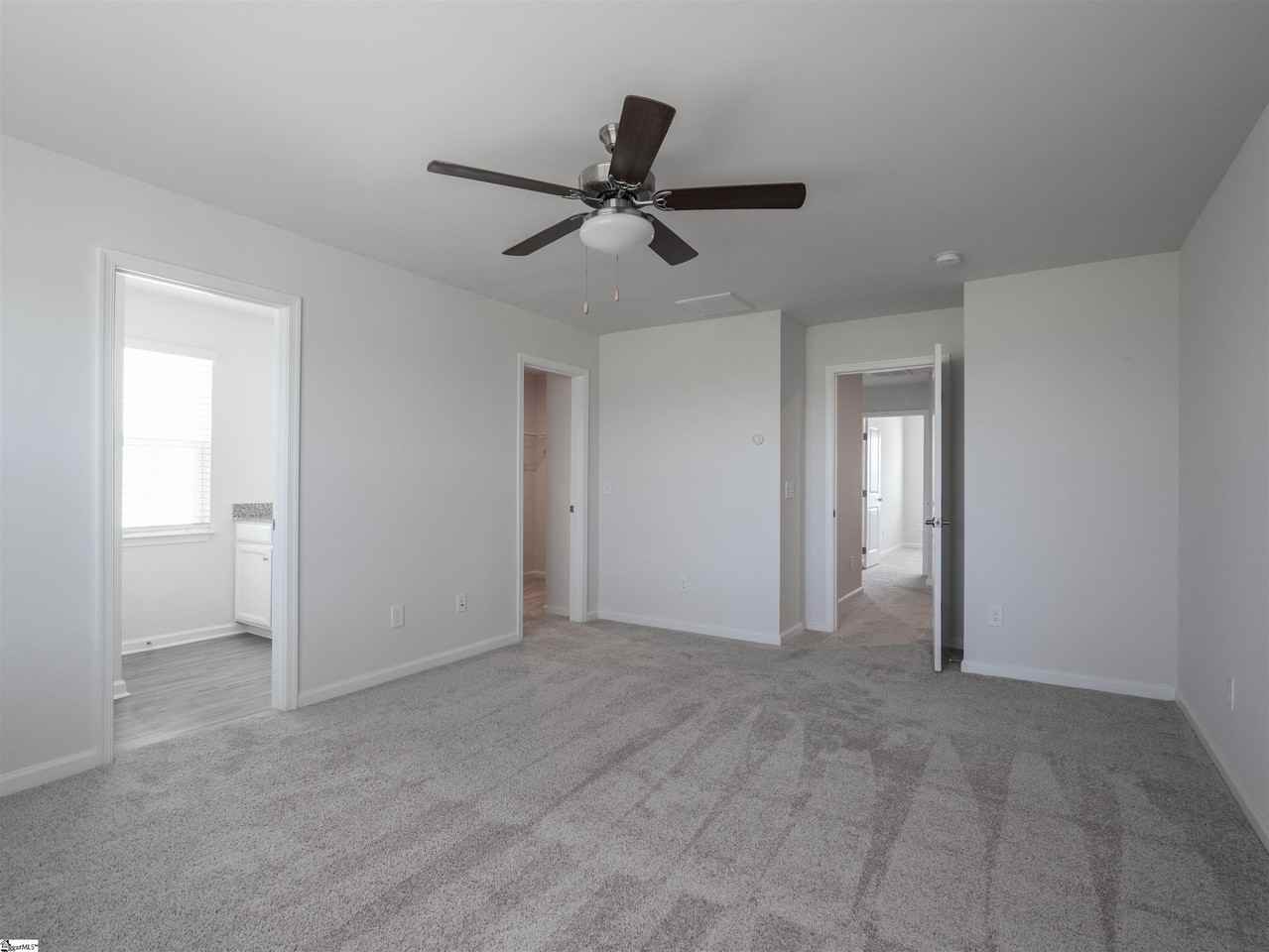 208 Roudwood Drive - Photo 7 of 16