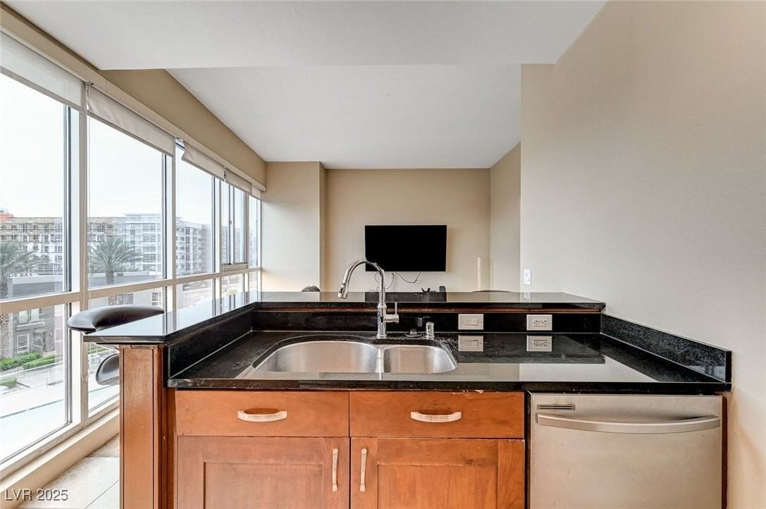 4525 Dean Martin Drive #410 - Photo 7 of 47