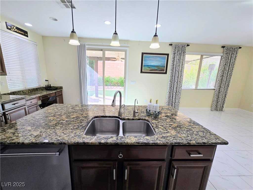 10855 Casco Bay St - Photo 5 of 50