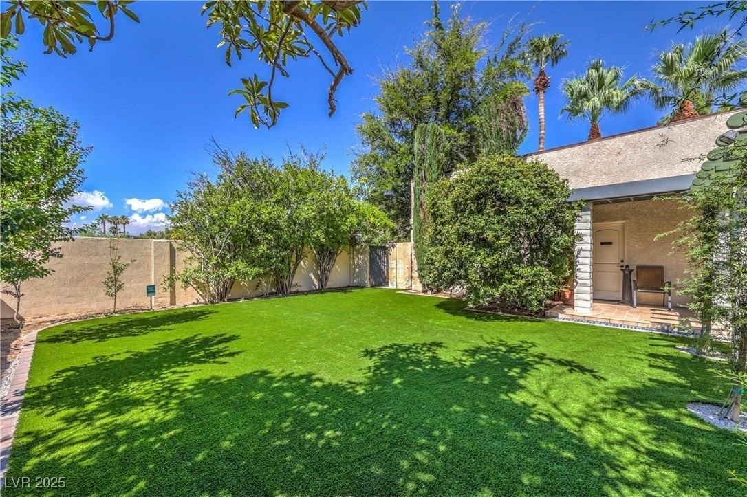 2701 Alta Dr - Photo 6 of 50