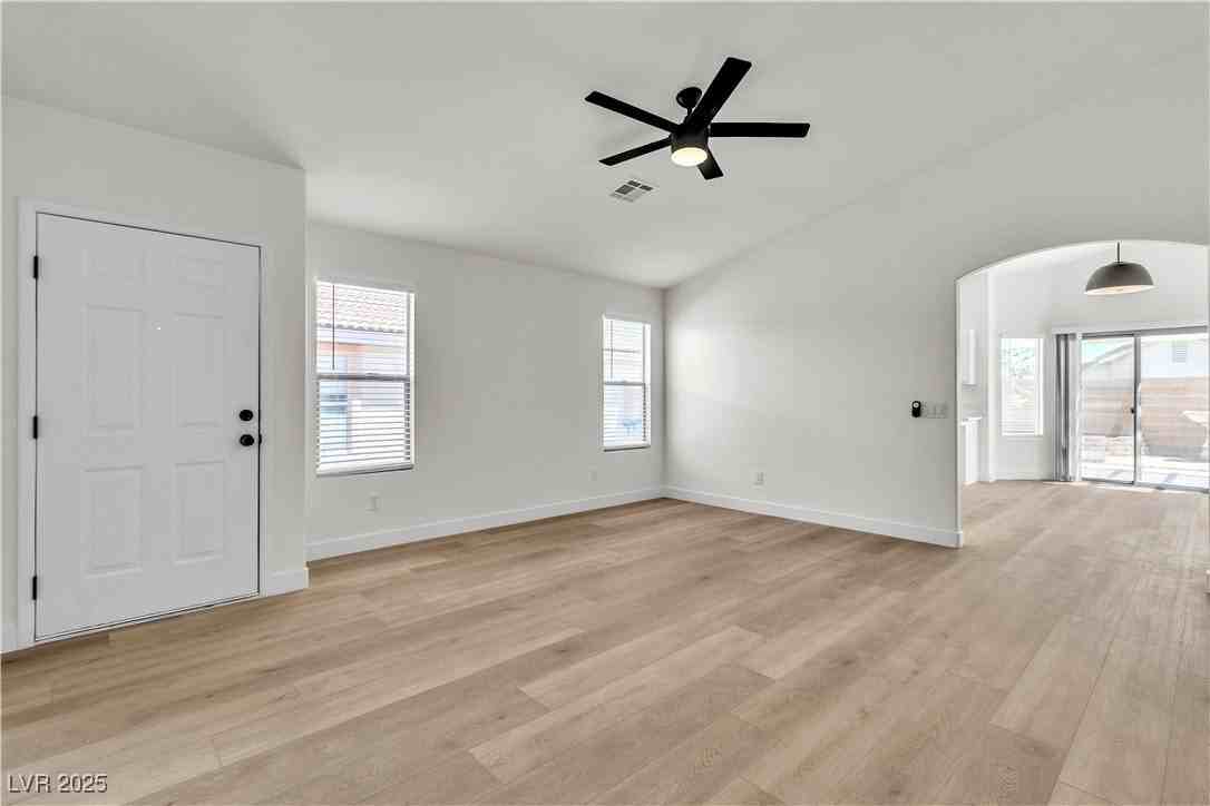 11078 Cusumano Ct - Photo 7 of 26