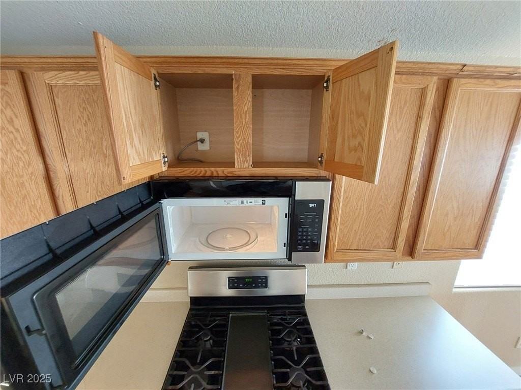 514 Dolphin Peak Ct - Photo 4 of 23