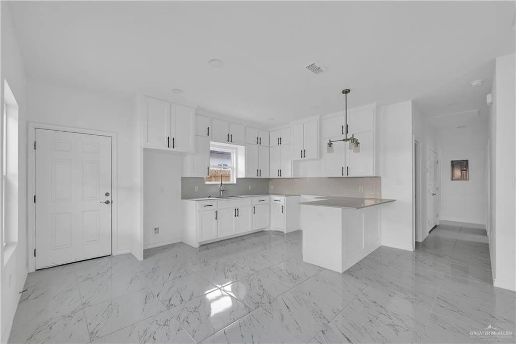 N 25th St #2 - Photo 5 of 14