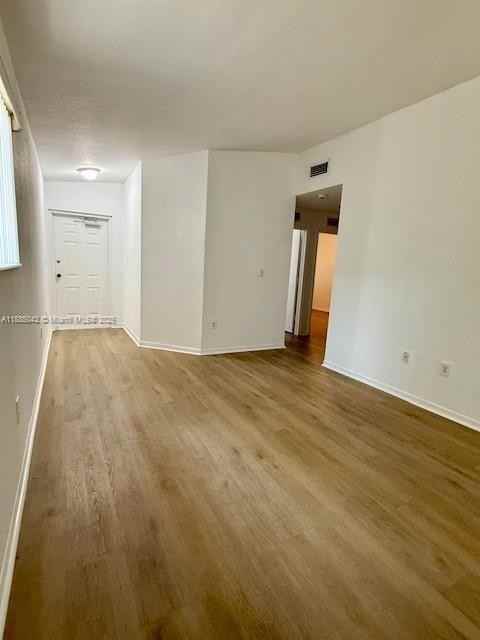 985 Ne 33rd Ter - Photo 2 of 7