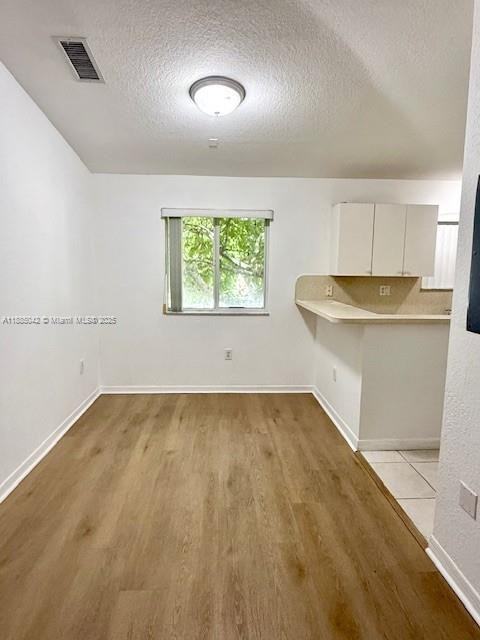 985 Ne 33rd Ter - Photo 3 of 7