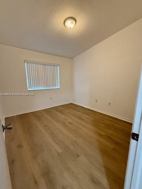 985 Ne 33rd Ter - Photo 6 of 7