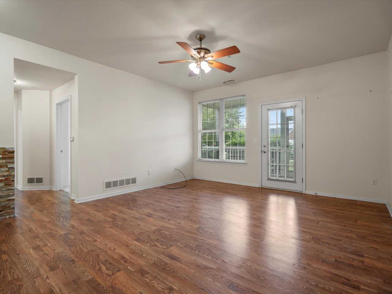 846 West Summerfield Glen - Photo 5 of 21