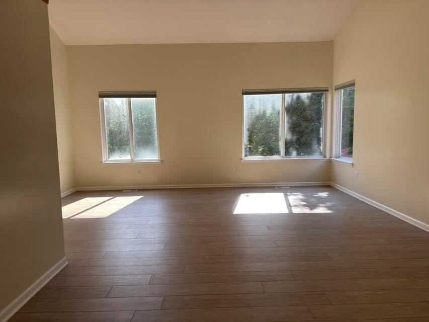 1929 Harley Dr - Photo 4 of 34