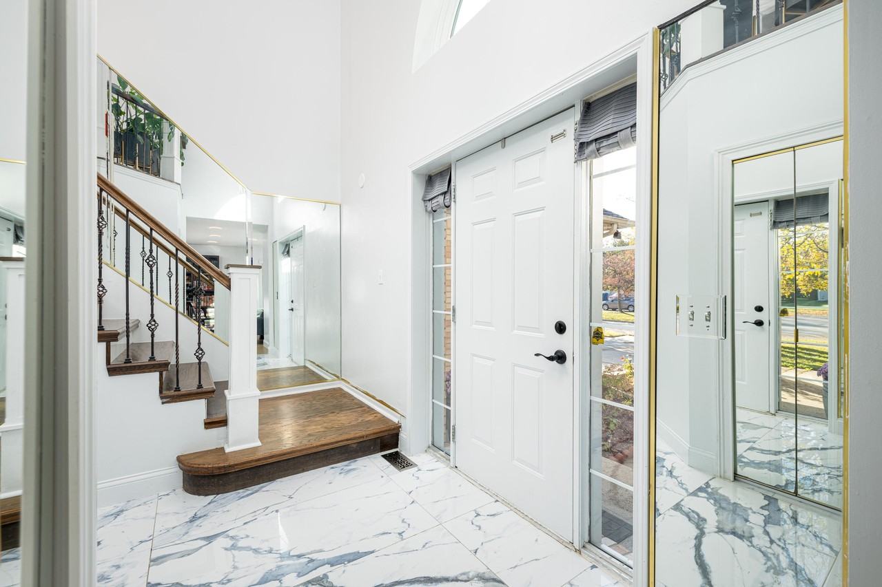 4025 Rolling Meadow Ln - Photo 5 of 47