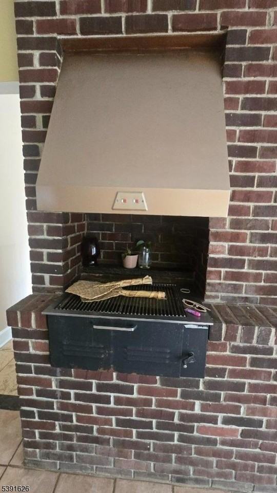 62 Gaston Rd - Photo 4 of 23