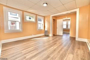 featured image of 180 Hobson St 2nd Fl #2