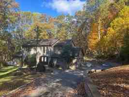 featured image of 102 Drakestown Rd