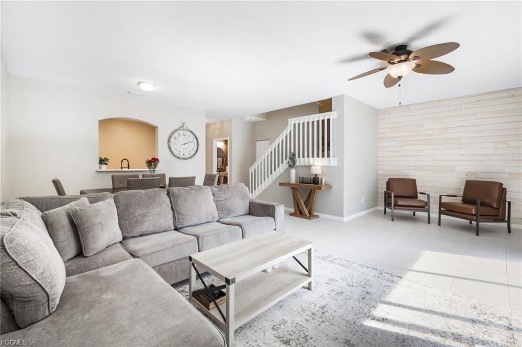 10004 Ravello Boulevard - Photo 2 of 8