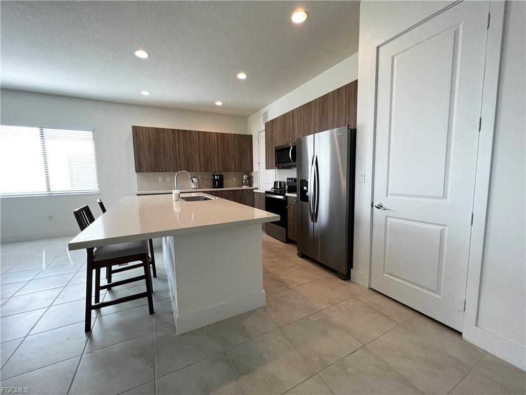 5015 Frattina St - Photo 3 of 8