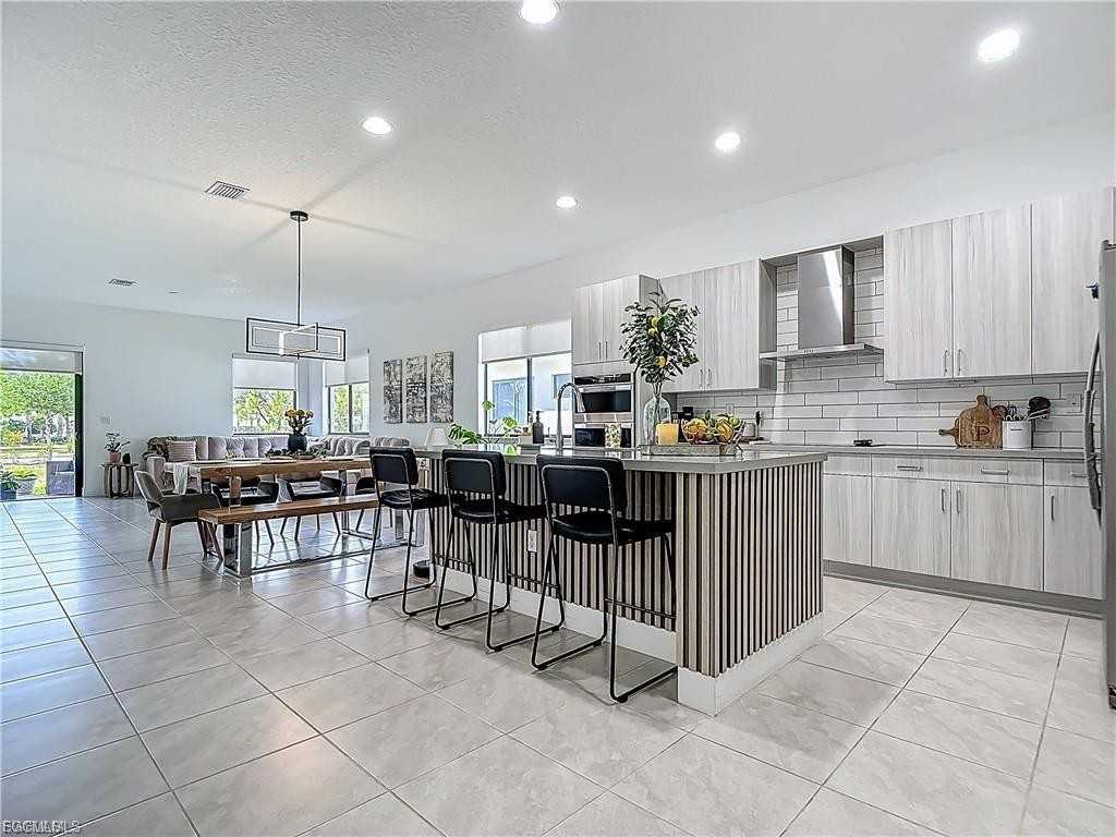 5285 Marano Drive - Photo 4 of 8