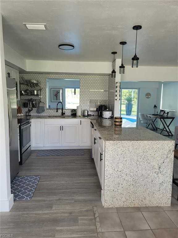 2507 East 2nd Street - Photo 7 of 8