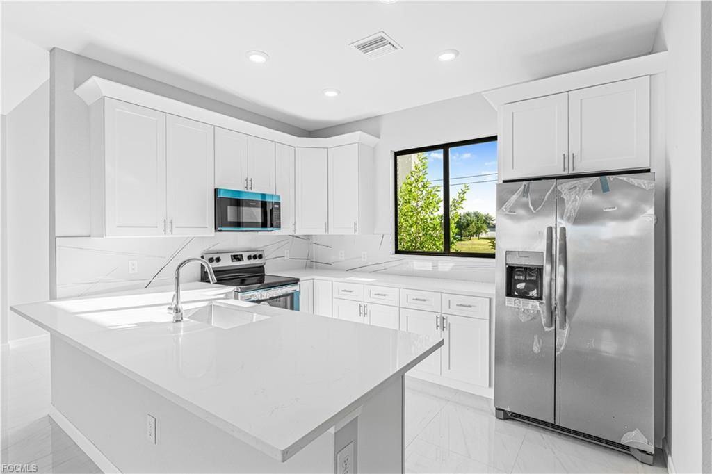 3340 Ne 19th Ave - Photo 5 of 8