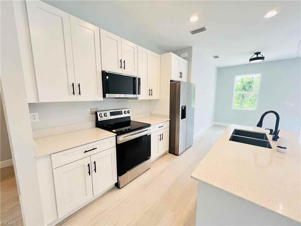 2718 Helen Pl - Photo 5 of 8