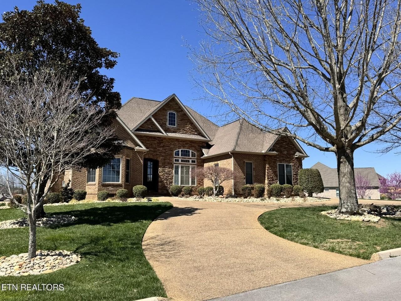 216 Osprey Circle - Photo 3 of 18