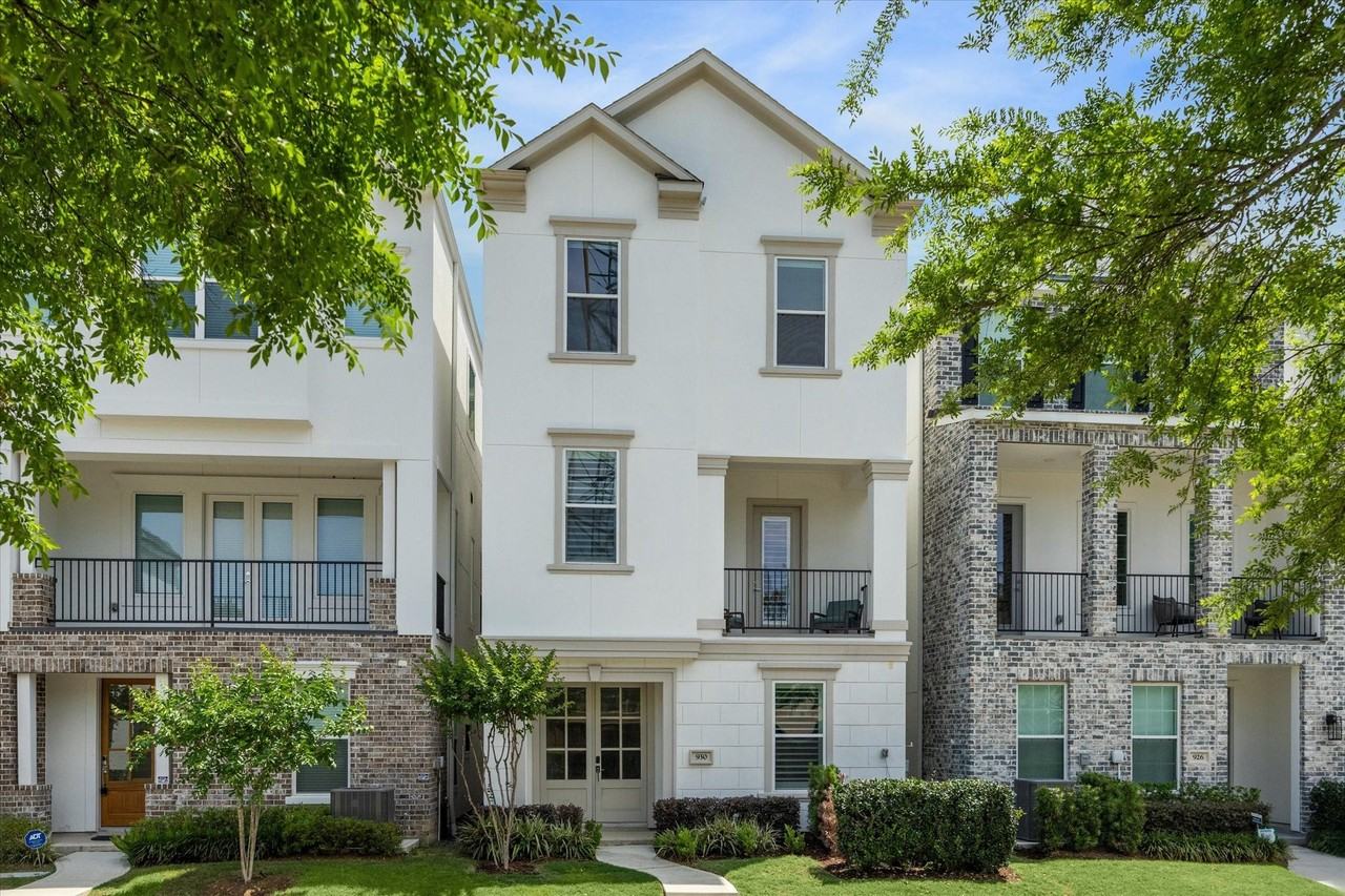 930 Dunleigh Meadows Ln - Photo 2 of 38