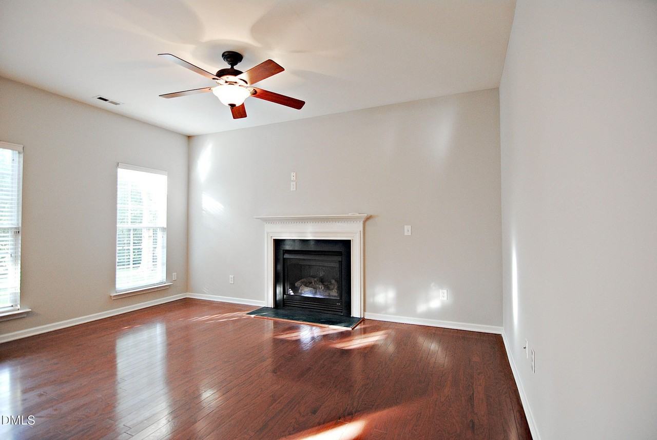 10722 Edmundson Ave - Photo 7 of 23