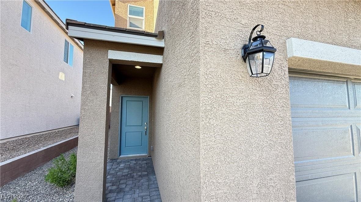 8136 Beebrush Ct - Photo 2 of 29