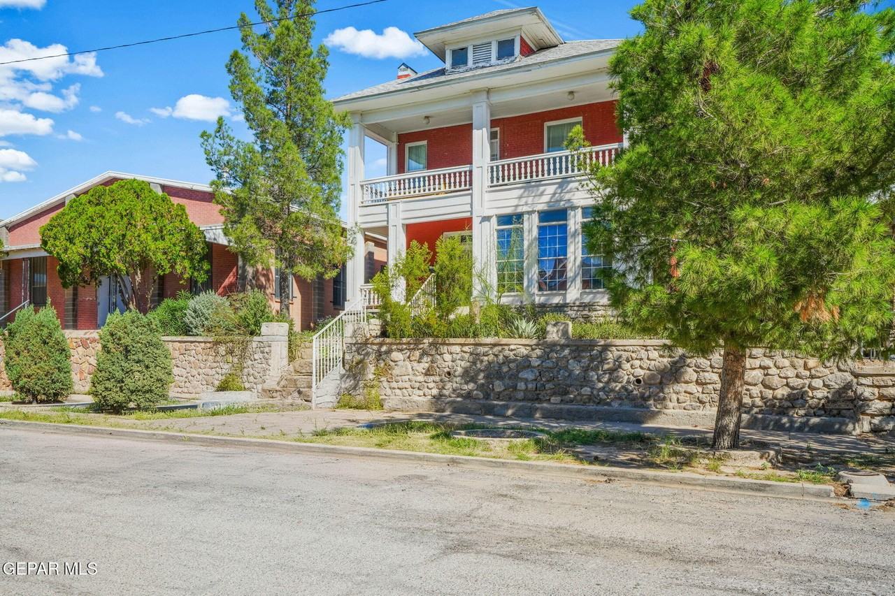 1409 Mundy Dr - Photo 3 of 25