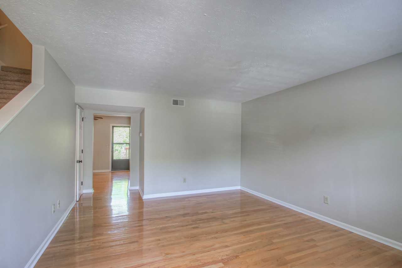 231 Thistle Ln - Photo 2 of 28