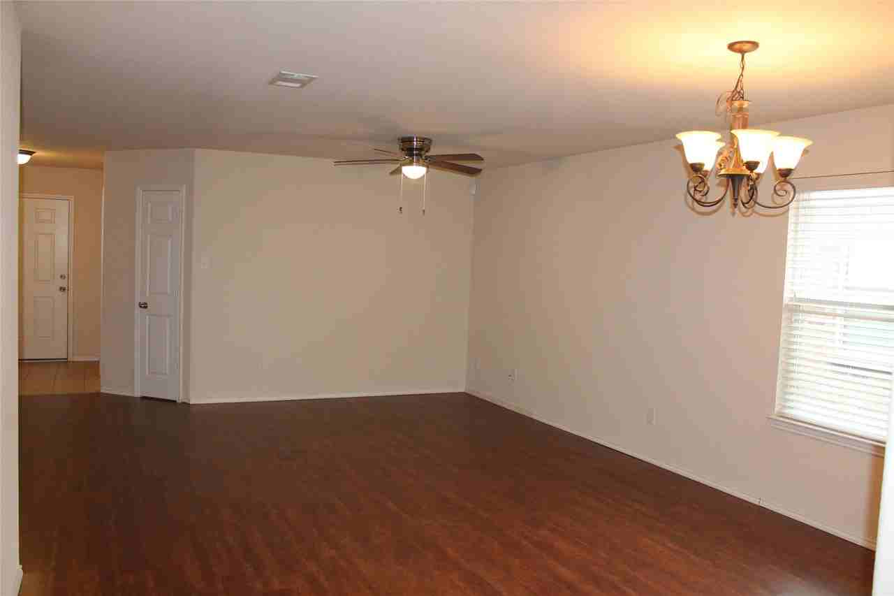 12732 Northern Pine Dr - Photo 3 of 24