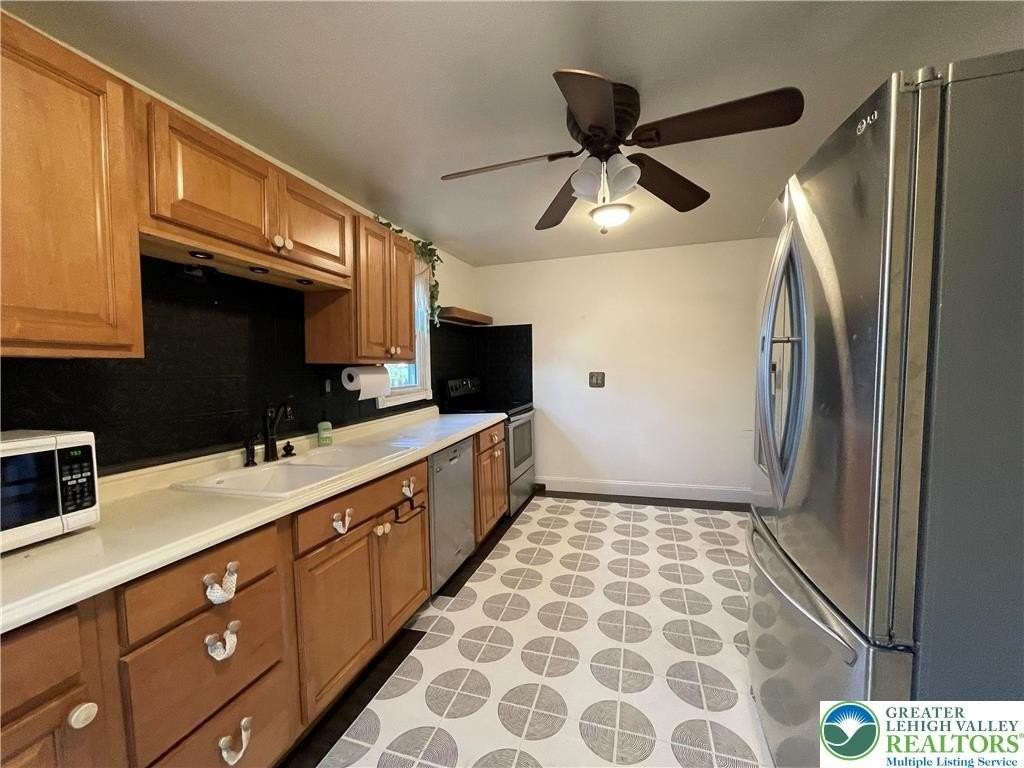 735 2nd Avenue - Photo 5 of 12