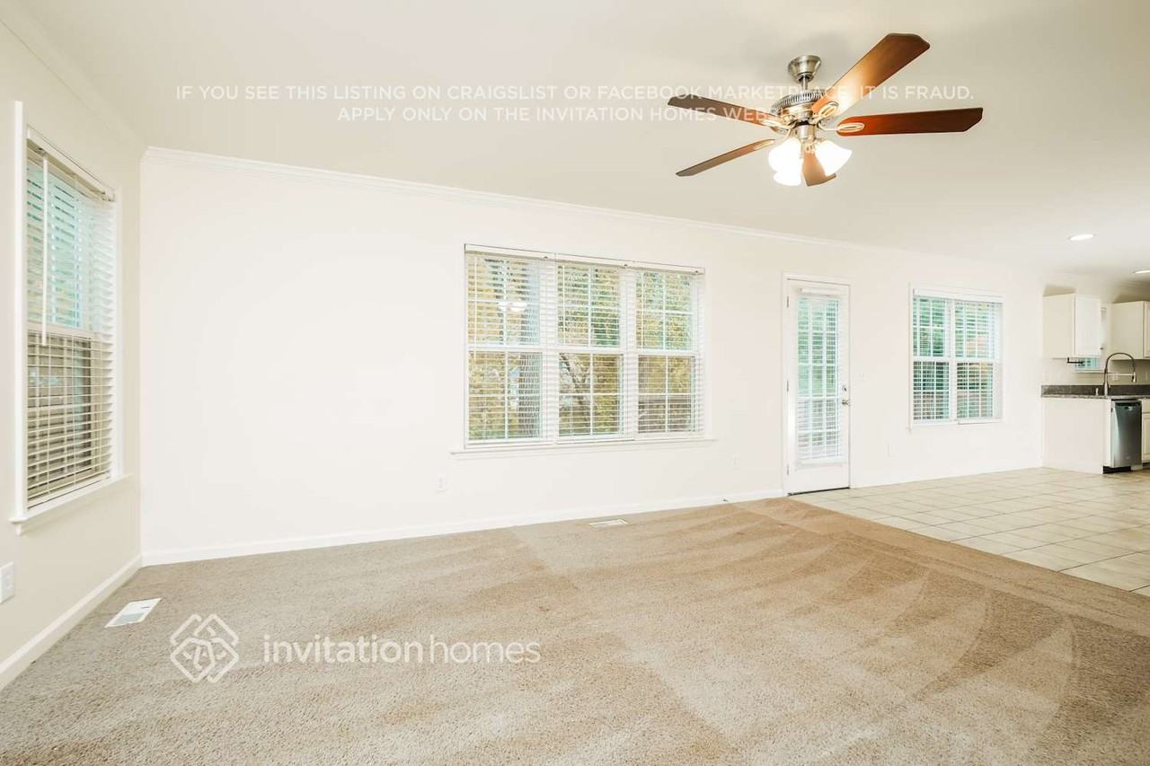 6413 Willowlawn Dr - Photo 5 of 18