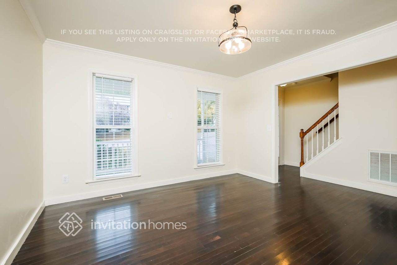 6413 Willowlawn Dr - Photo 6 of 18