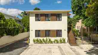 1035 Sw 4th St #1 - Photo 1 of 1