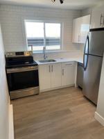 featured image of 2 Mcintosh St #5