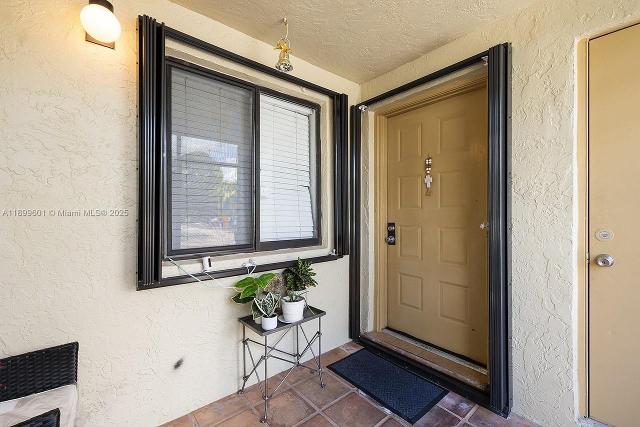 428 Lakeview Dr #103 - Photo 2 of 22