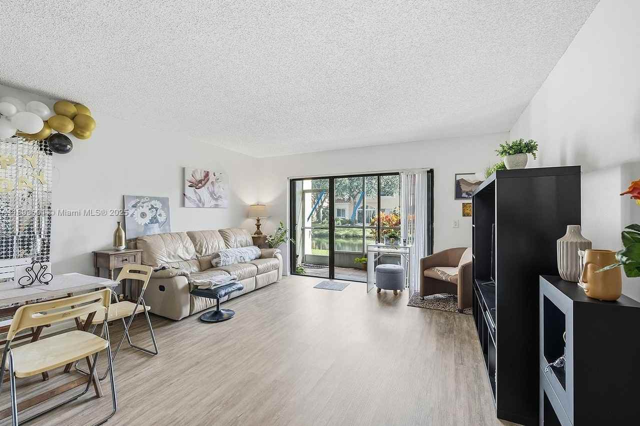 428 Lakeview Dr #103 - Photo 7 of 22