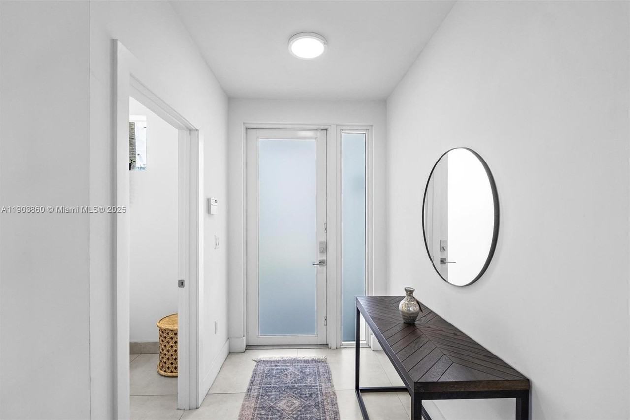 10330 Nw 68th St #0 - Photo 5 of 50