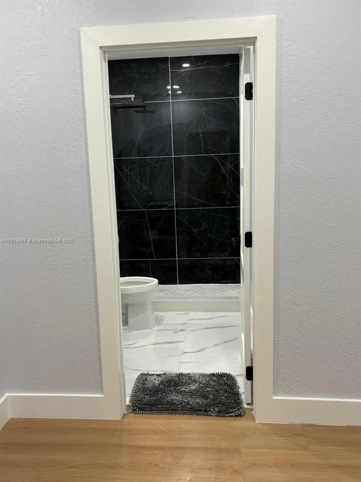 25453 Southwest 122nd Place - Photo 7 of 13