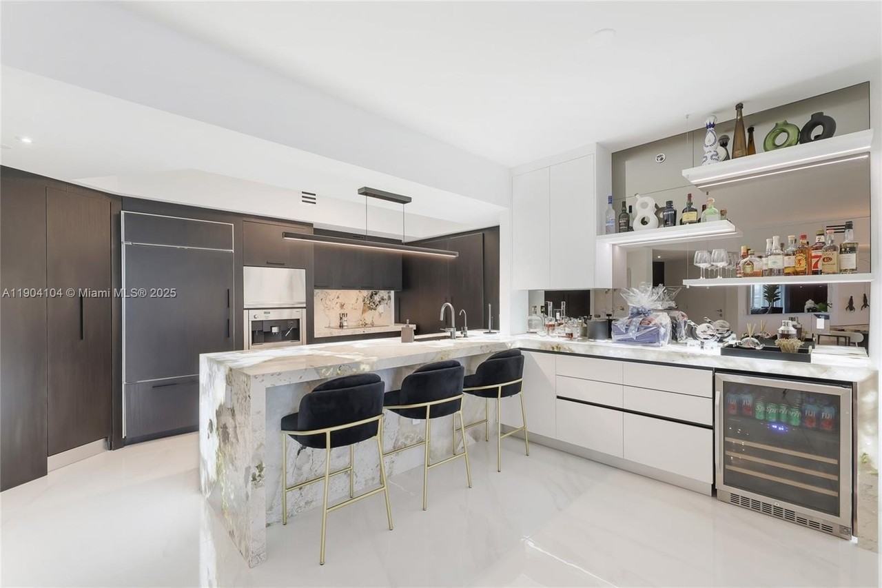 450 Alton Rd #2603 - Photo 4 of 50