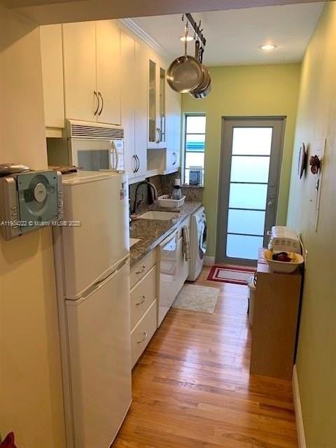 744 Lenox Ave #3 - Photo 4 of 13