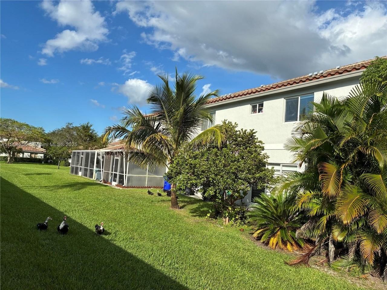 20884 Nw 2nd St - Photo 2 of 17