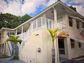 3031 Ne 21st Ter #5 - Photo 1 of 1