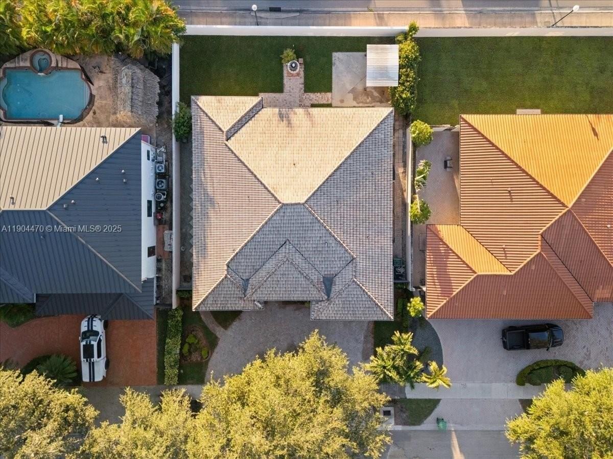 16640 Northwest 86th Court - Photo 3 of 27