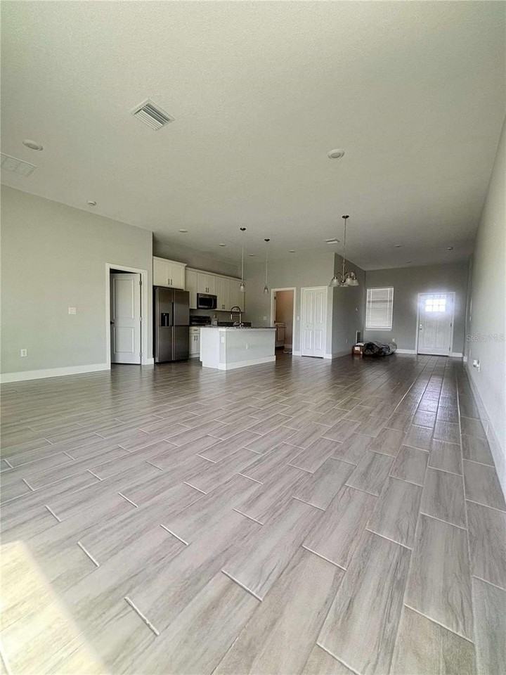 17 Cleat Ct - Photo 2 of 27