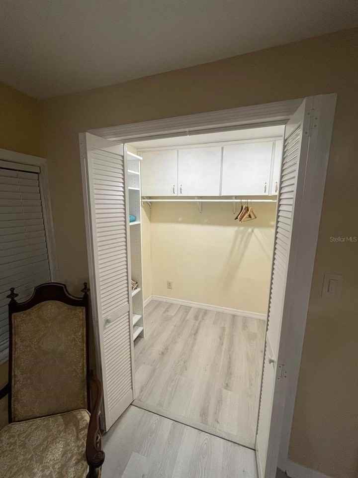 239 S Indiana Ave - Photo 6 of 13