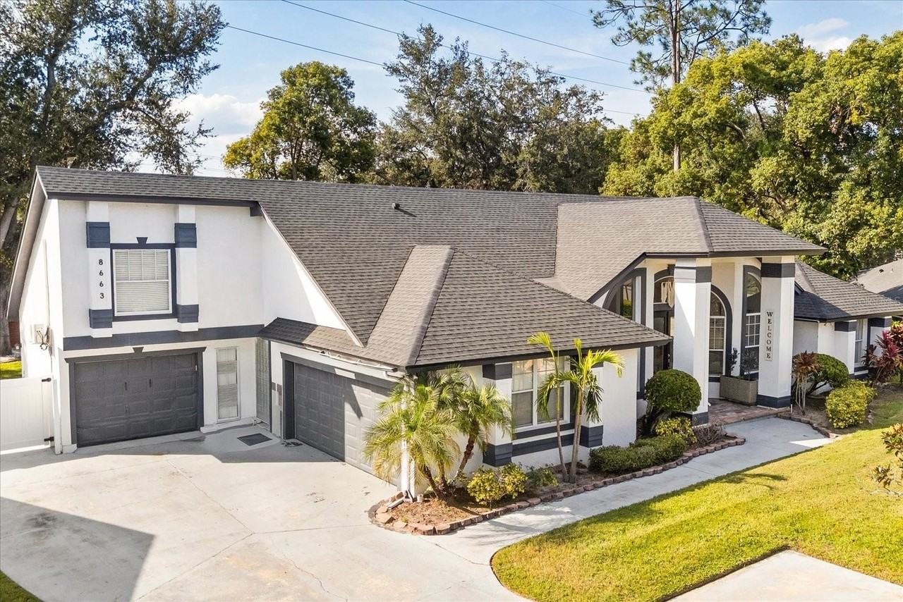 8663 Nicolewood Ct - Photo 2 of 40