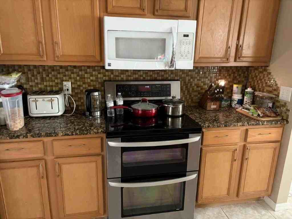 1404 Punta Gorda Dr - Photo 3 of 13