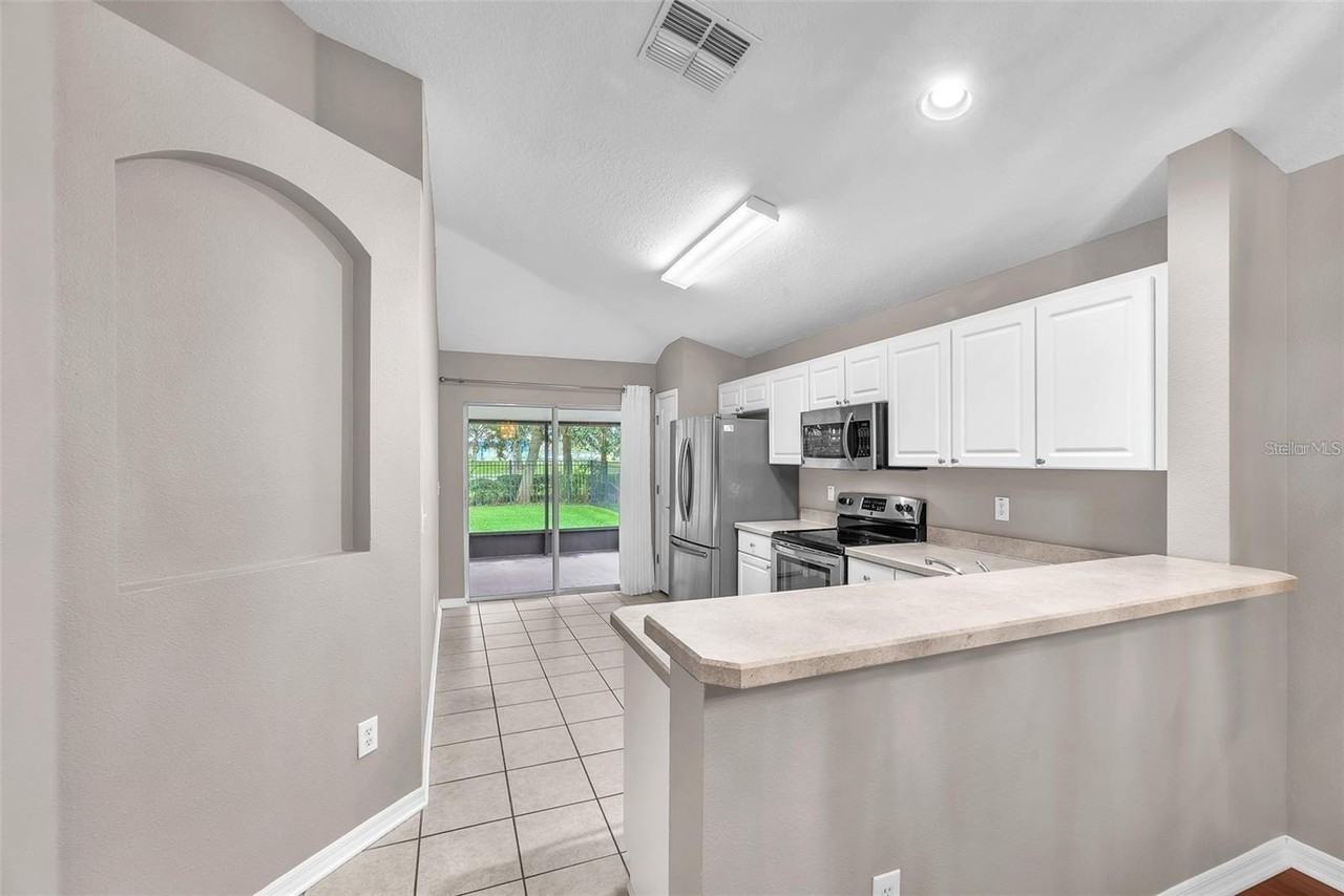 5903 Wrenwater Dr - Photo 6 of 23